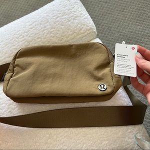 Lululemon everywhere belt bag - NWT